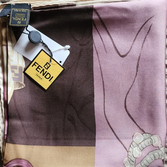 Authentic Fendi Pink and Brown Scarf Nwt And Box - Picture 1 of 2